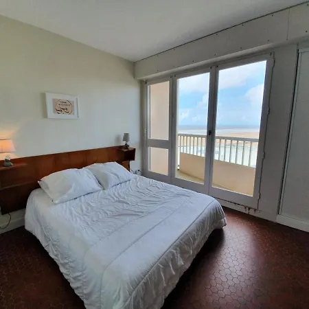 2 Pieces, 5 Couchages Balcon - - Fr-1-224c-262 * Saint-Jean-de-Monts