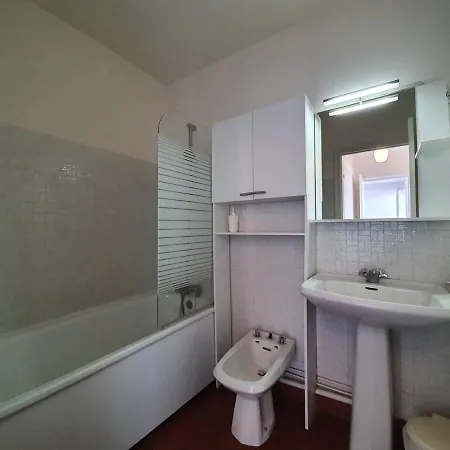 Apartment 2 Pieces, 5 Couchages Balcon - - Fr-1-224c-262